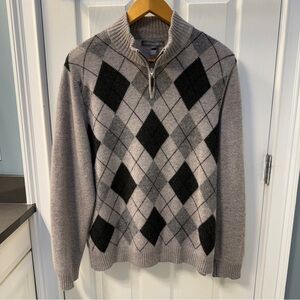 Saks Fifth Avenue 100% Cashmere Gray and Black Argyle 1/4 Zip Sweater Size Large
